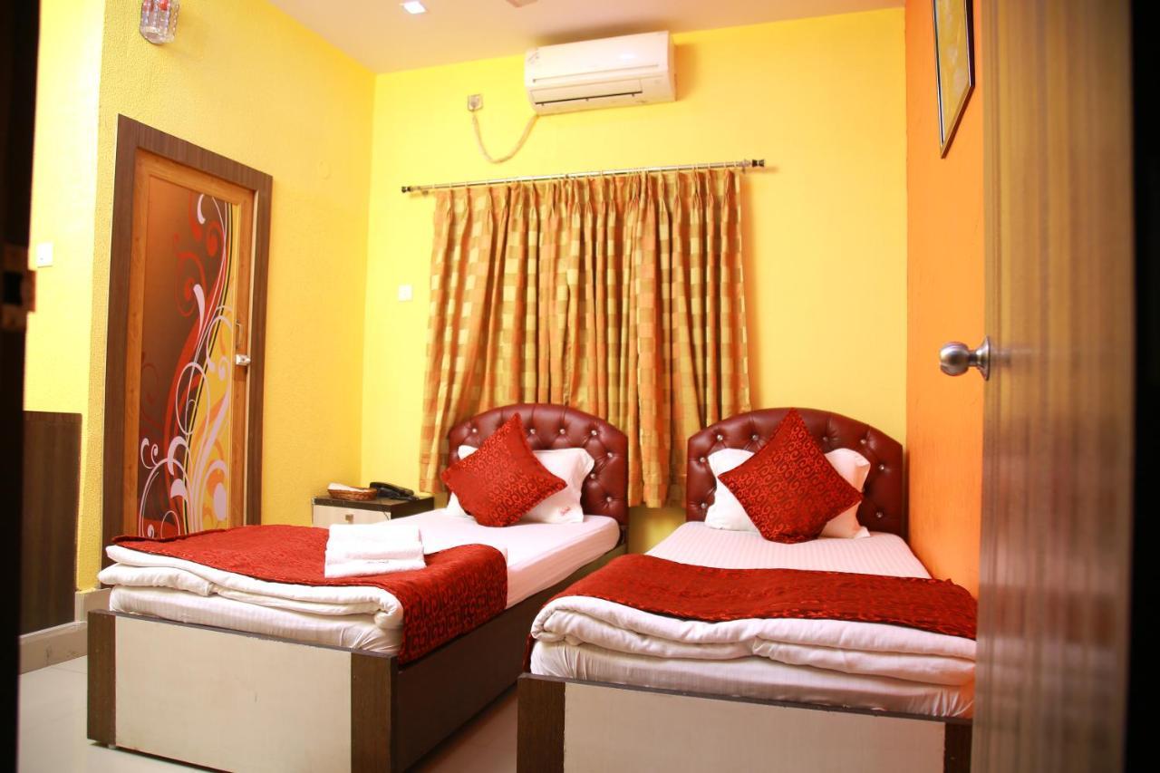 Babul Hotel Калькутта Экстерьер фото