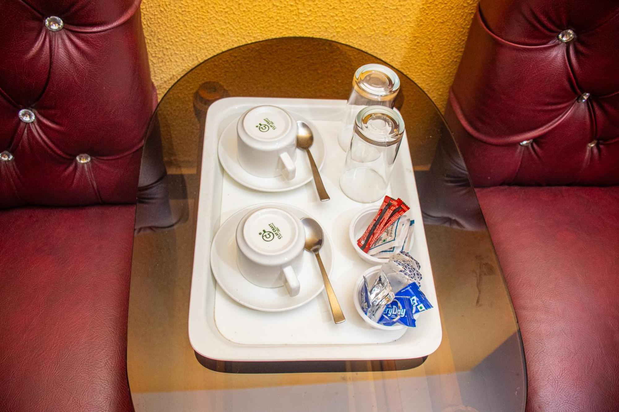 Babul Hotel Калькутта Экстерьер фото
