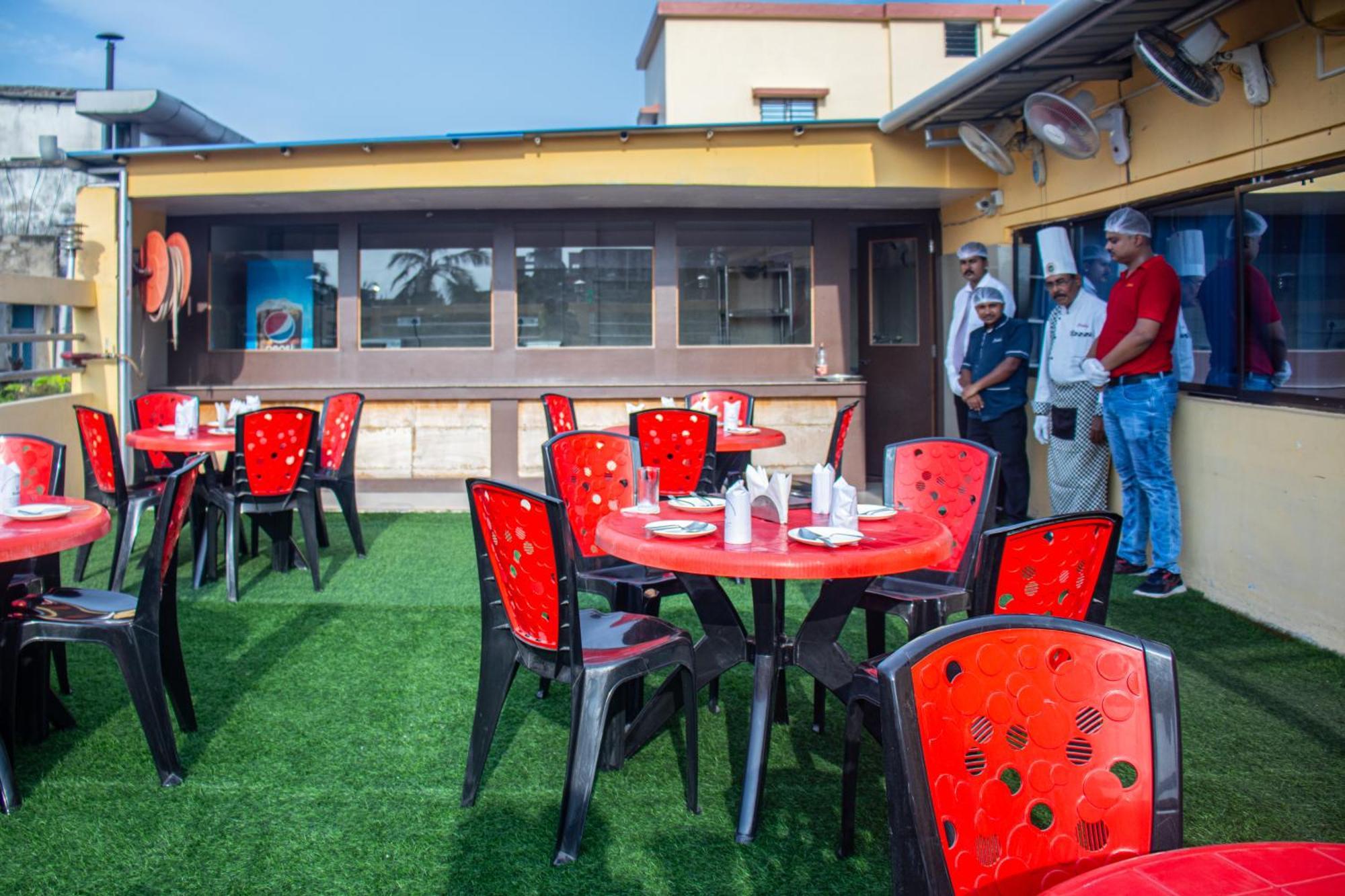 Babul Hotel Калькутта Экстерьер фото