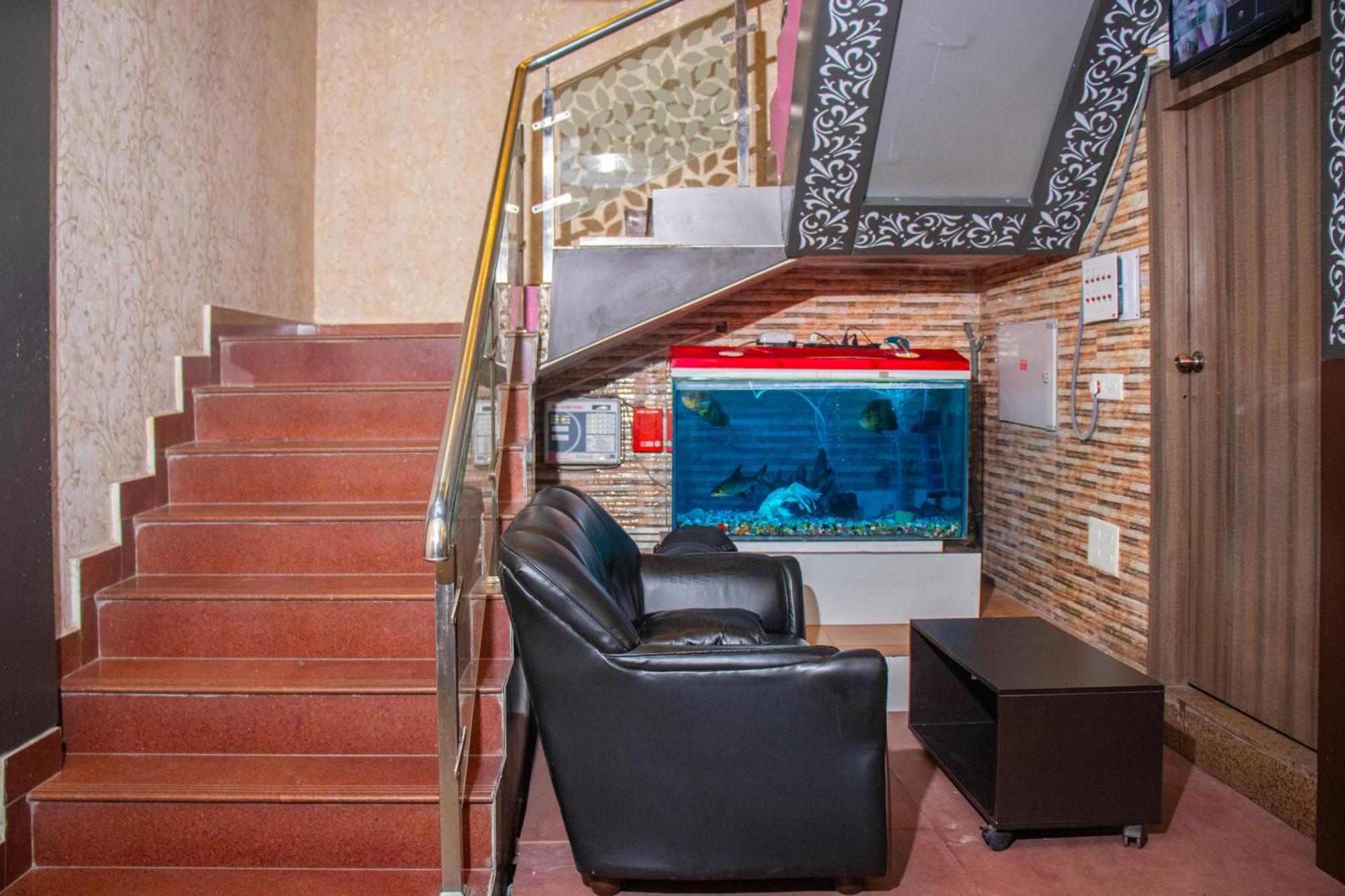 Babul Hotel Калькутта Экстерьер фото