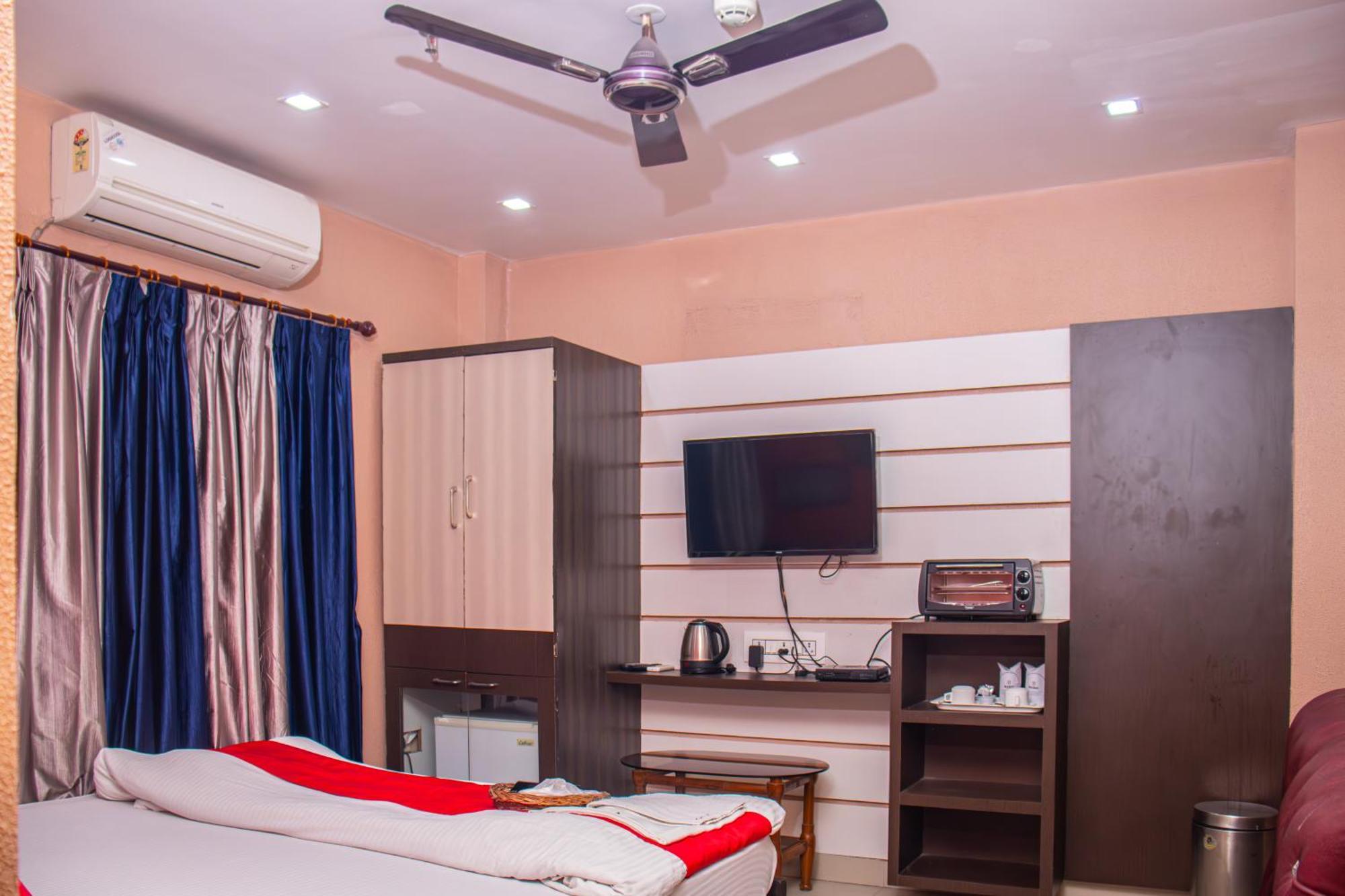 Babul Hotel Калькутта Экстерьер фото