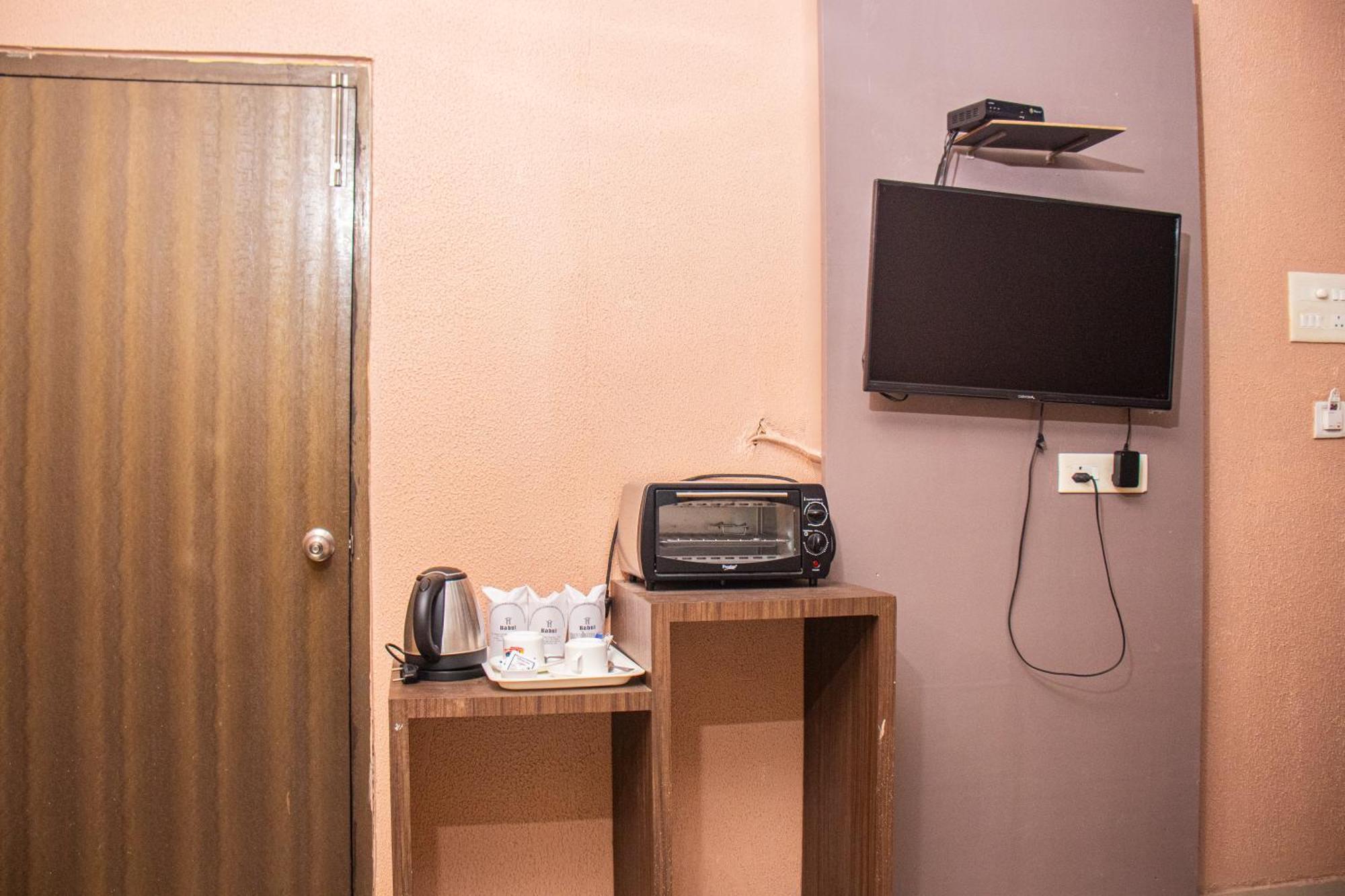 Babul Hotel Калькутта Экстерьер фото