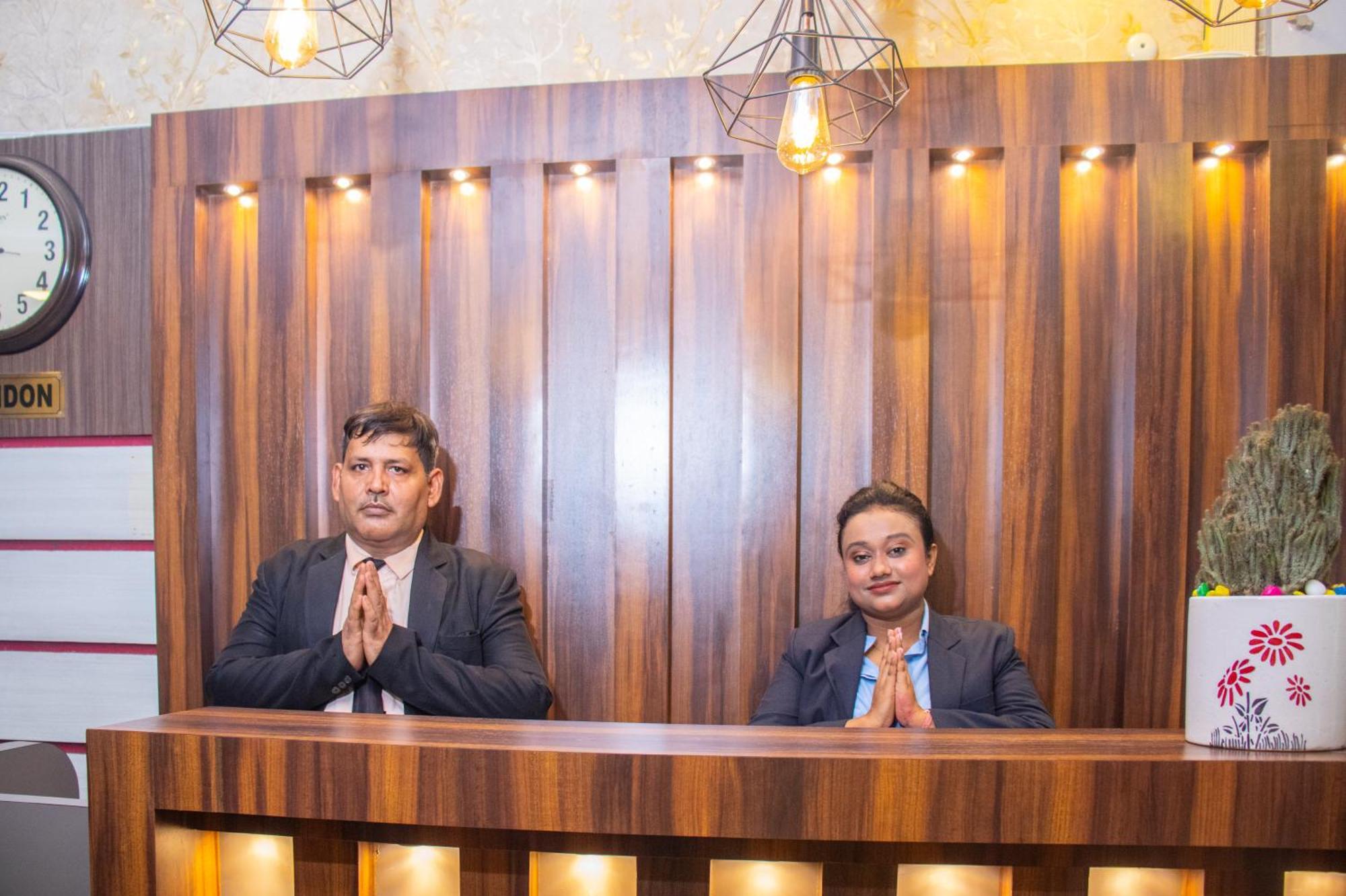 Babul Hotel Калькутта Экстерьер фото