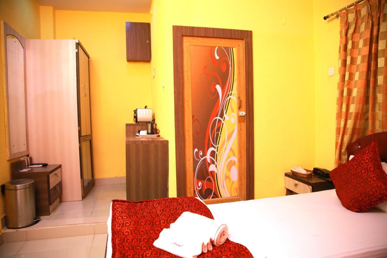 Babul Hotel Калькутта Экстерьер фото