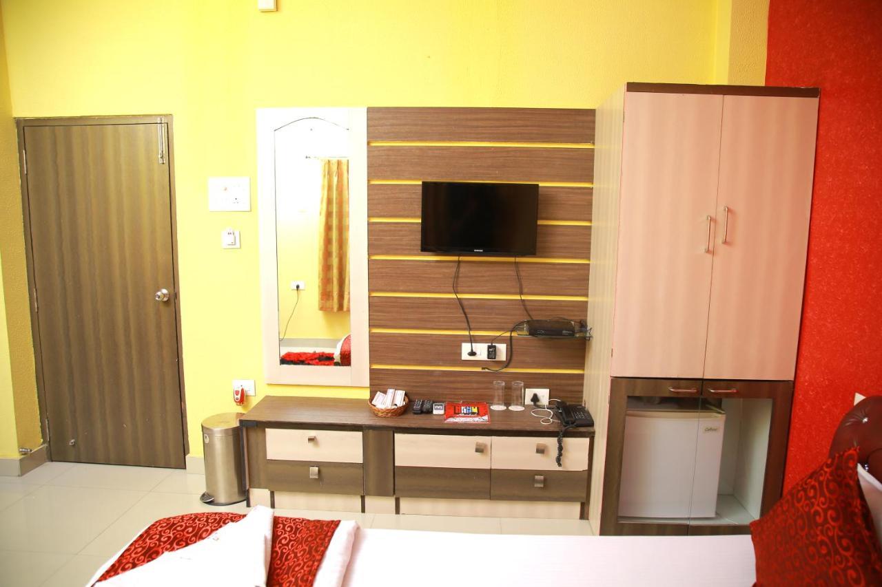 Babul Hotel Калькутта Экстерьер фото